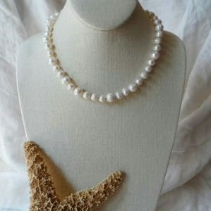 White pearl necklace
